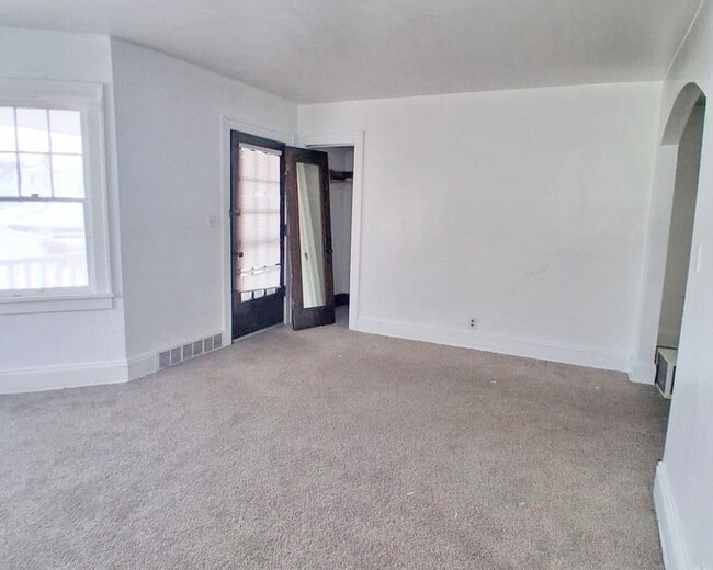 Building Photo - 4772 E 90th St