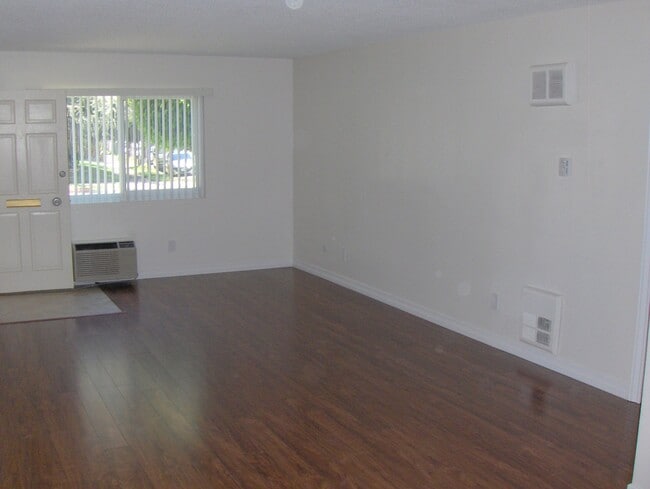 Building Photo - 1807 Fremont Ave