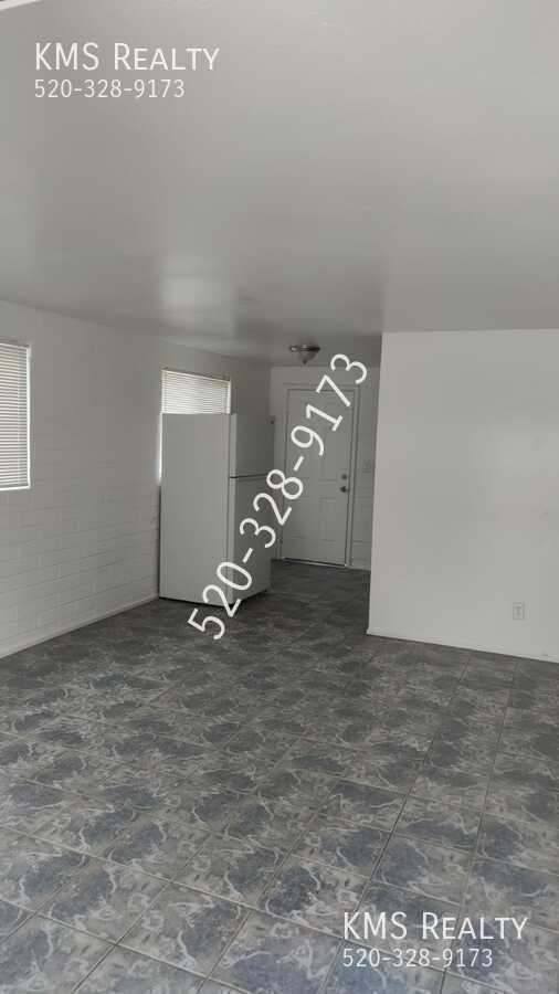 Foto del edificio - 5126 E Bellevue St