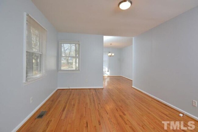 Foto del edificio - 2408 Shirley St