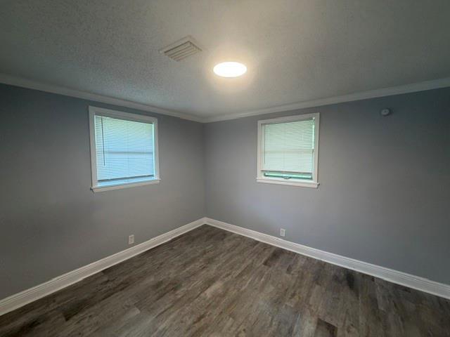 Foto del edificio - 10375 Freeland Ave