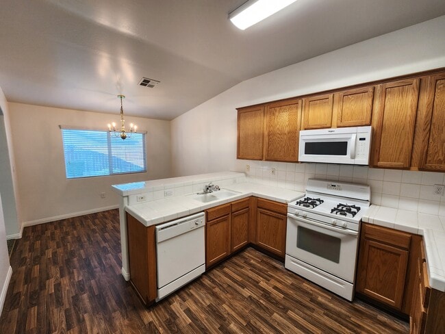 Building Photo - 11710 Walderi St