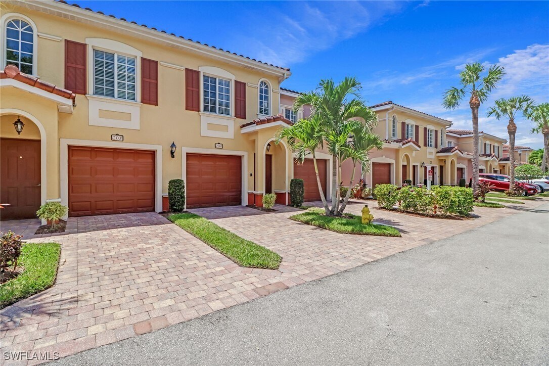 Foto principal - 10025 Villagio Gardens Ln