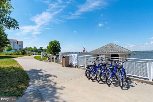 Foto del edificio - 2700 Willow Oak Dr