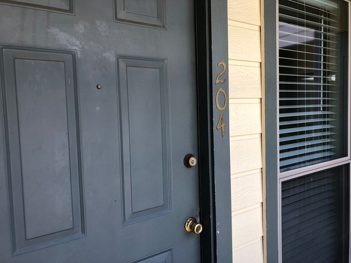 Primary Photo - PRELEASE 8/15/2025 2 bed 2 bath