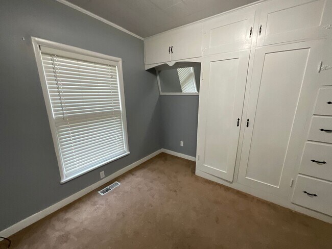 Foto del edificio - 606 Main Ave.