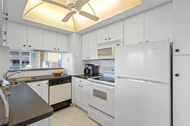 Foto del edificio - 4010 Galt Ocean Dr