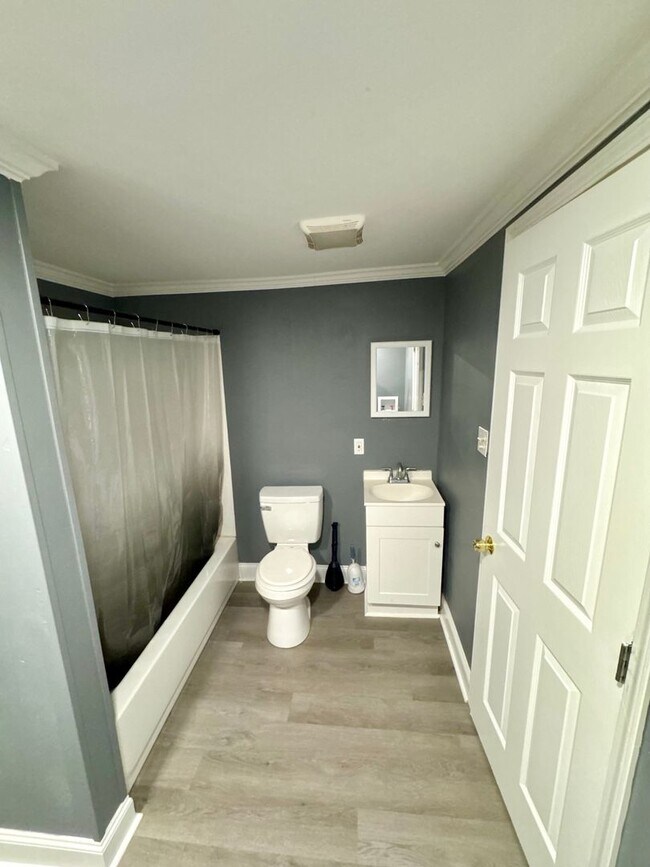 Foto del edificio - Discover 1501 ½ Clover Street!