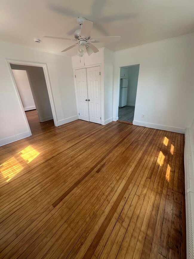 Building Photo - 111 Higbie Ln