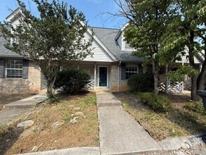 Building Photo - 5003 Trace Manor Ln