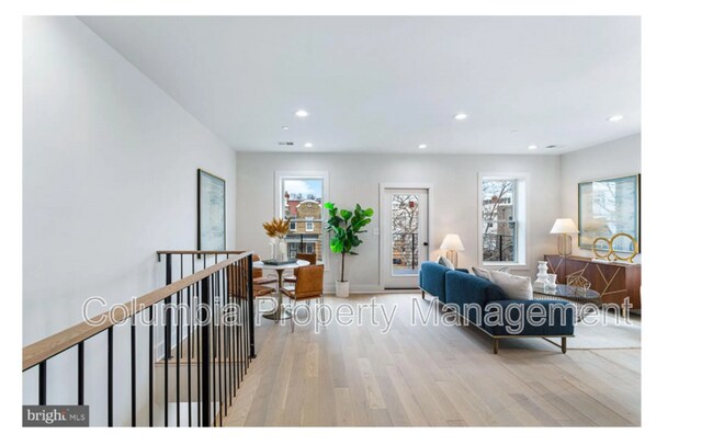 Building Photo - 616 Quebec Pl NW