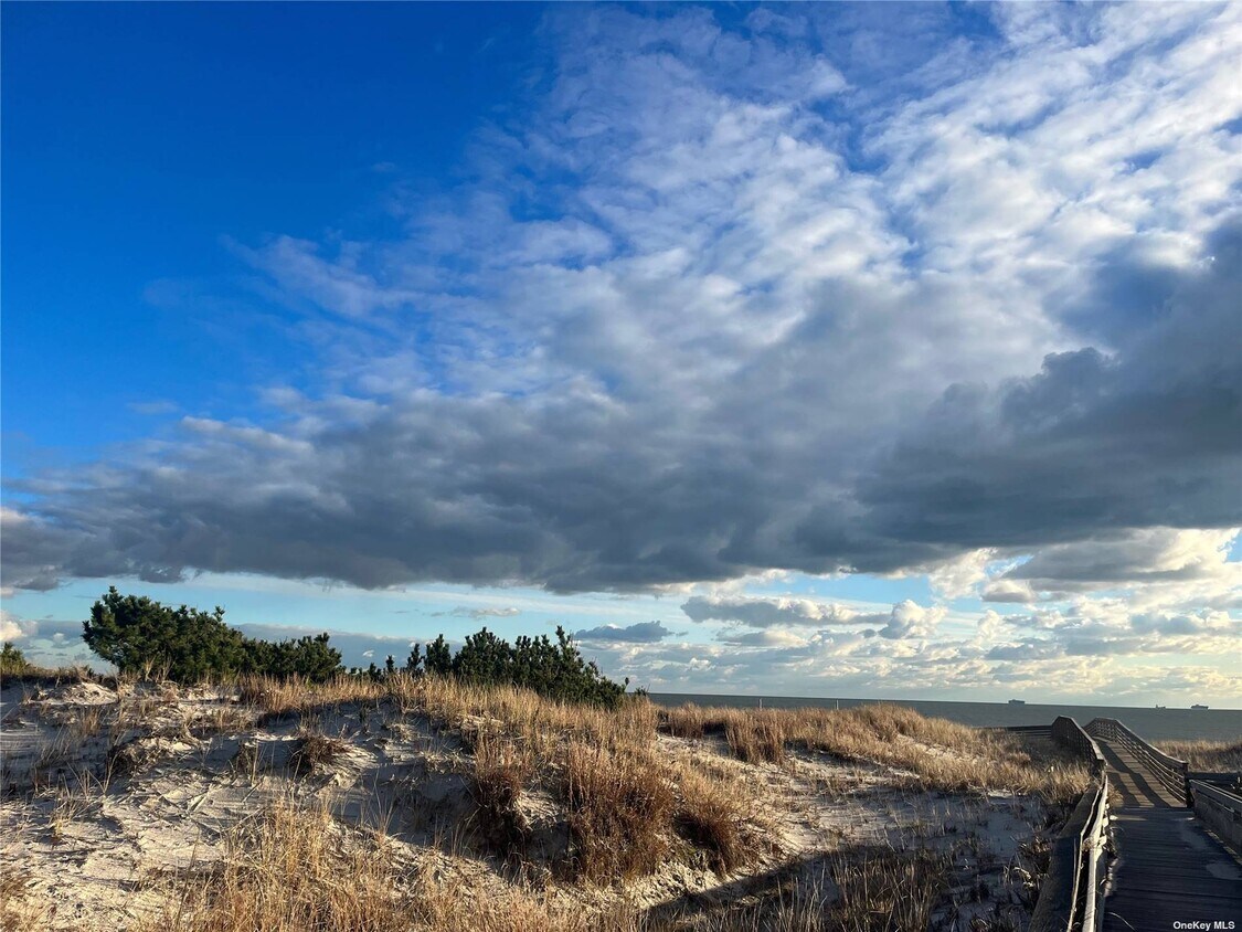 11 Biarritz St, Lido Beach, NY 11561 House Rental in Lido Beach, NY