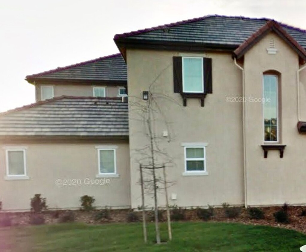 Primary Photo - Stunning Two Bedroom Condo Located In Folsom!