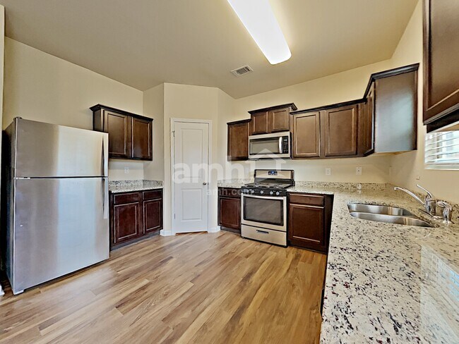 Building Photo - 119 Caledonian Circle