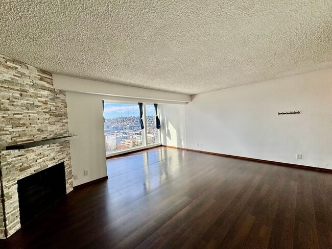 Foto del edificio - One-bedroom Condo with incredible view of Space Needle from Living Room!!!!!!