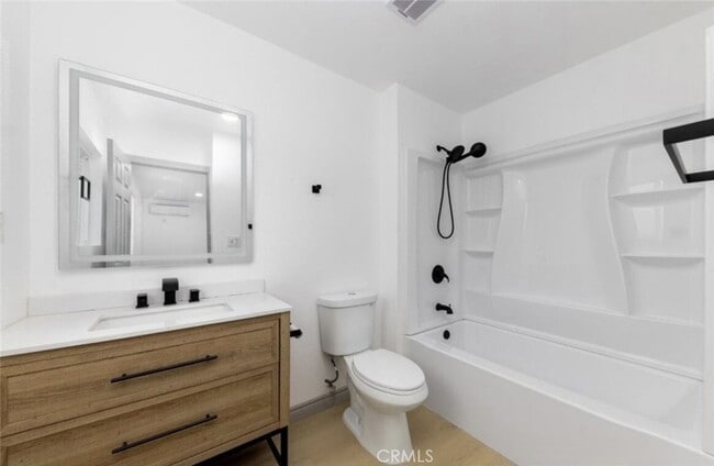 Building Photo - 10 W Trafford St