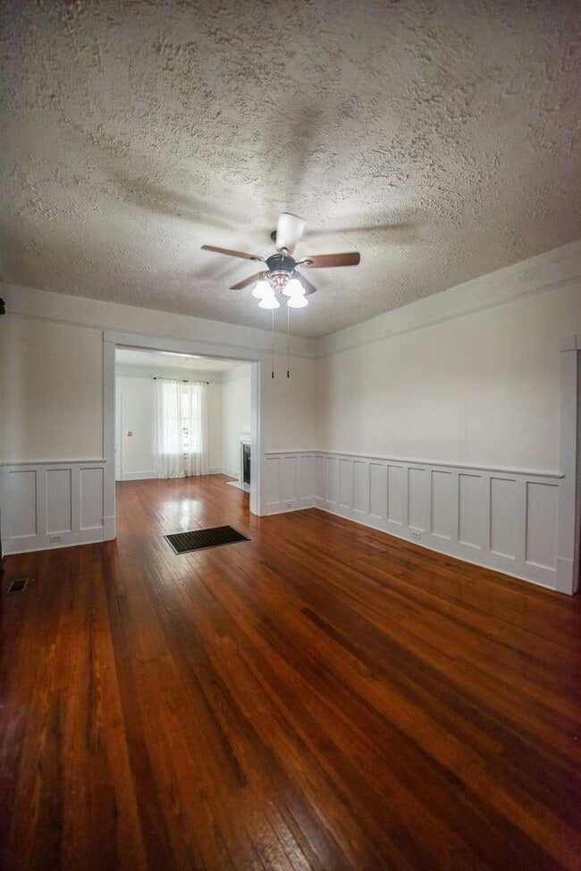 Building Photo - 1241 Eberhart Ave