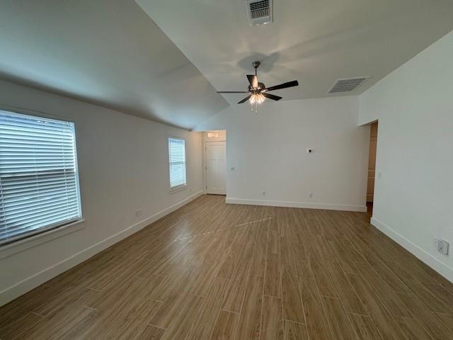 Foto del edificio - 15904 Wolf Crk Wy