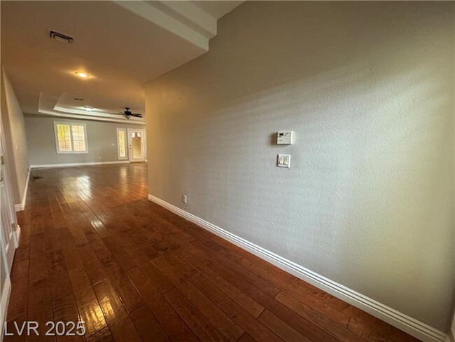 Building Photo - 5617 Burdel St