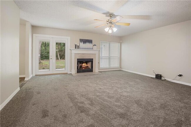 Foto del edificio - 241 Meadows Blvd