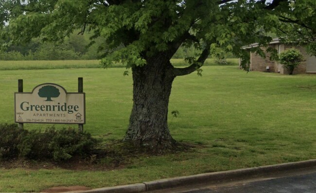 Foto del edificio - 25600 Smithfield Rd
