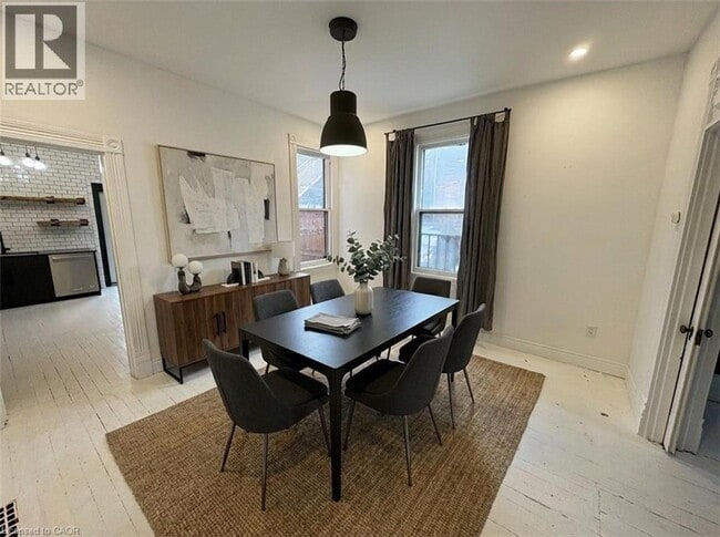 Photo du bâtiment - 164 Catharine St N