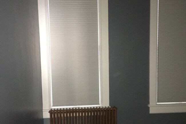 Bedroom - 549 N Pine St