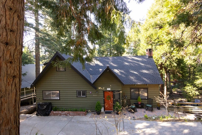 Building Photo - 28606 Saginaw Ct