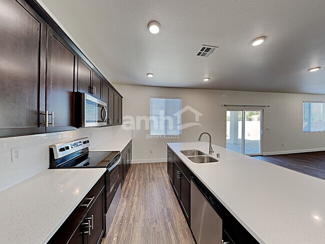 Building Photo - 712 Sienna Rising Dr