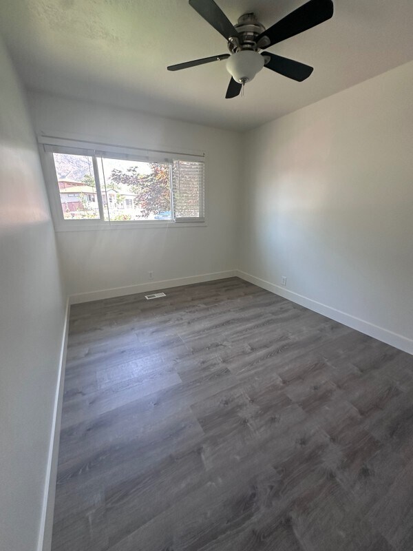 Building Photo - 2826 E 7375 S