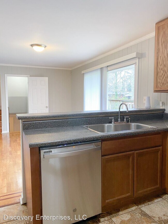 Building Photo - 4 br, 3 bath House - 5585 Deerfield Trail