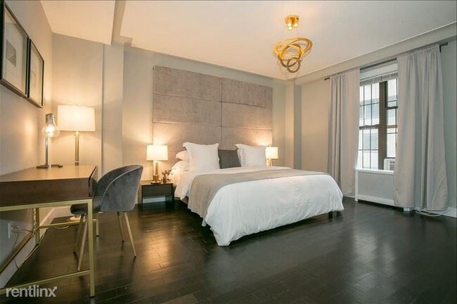 Foto del edificio - 1068 Bigleaf Pl