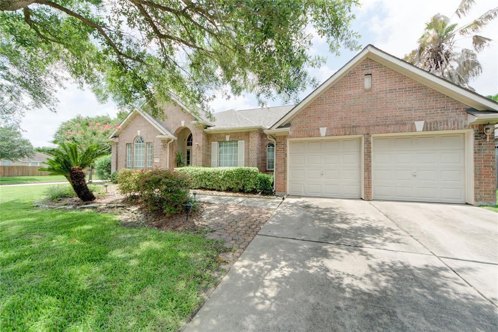Primary Photo - 12134 Green Trails Dr