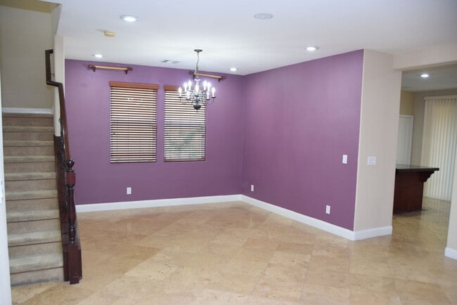 Foto del edificio - 60 Dark Creek Ave