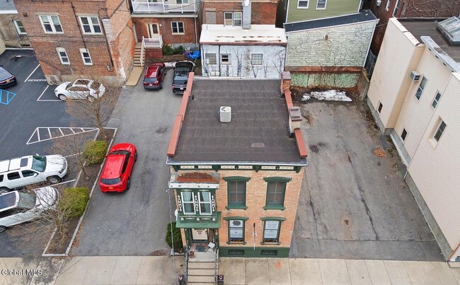 Building Photo - 153 Barrett St