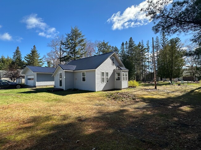 Foto del edificio - 962 County Rd 440