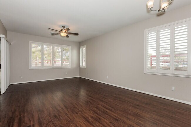 Building Photo - 18682 E Lark Dr