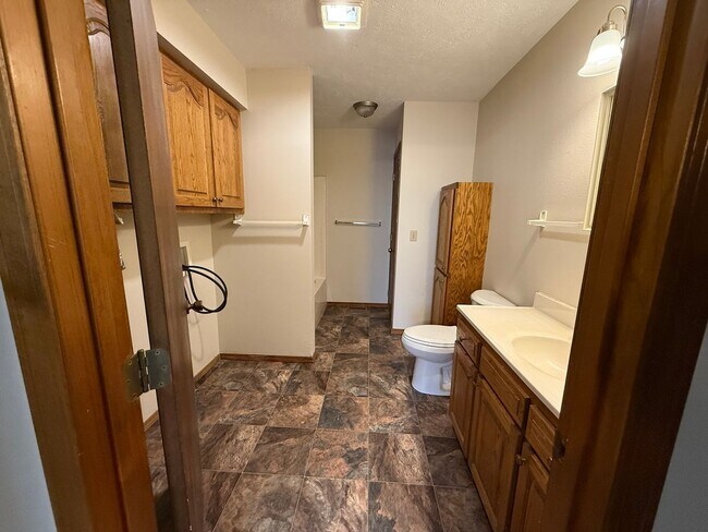 Foto del edificio - Midwest Ridge Investment Group LLC