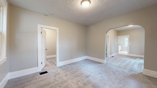 Building Photo - 2967 W 38th St