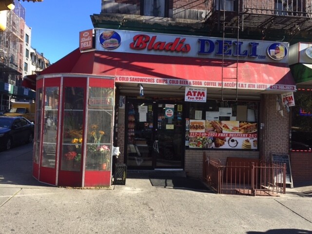 Foto del edificio - 3850-3858 Broadway