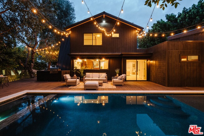 Foto del edificio - 4173 Sunswept Dr