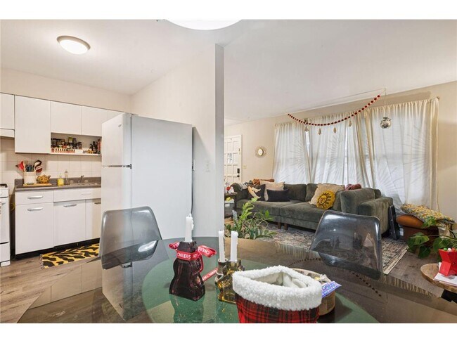 Foto del edificio - 3513 Emerson Ave S