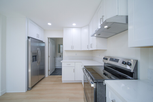 Foto del edificio - 206 W Broadbent Dr