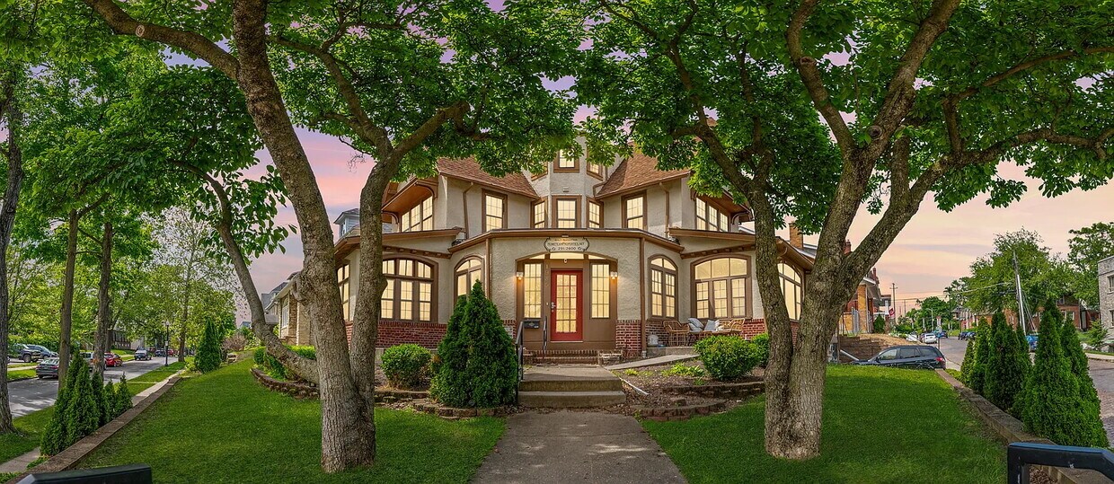 Primary Photo - Hometeam Properties