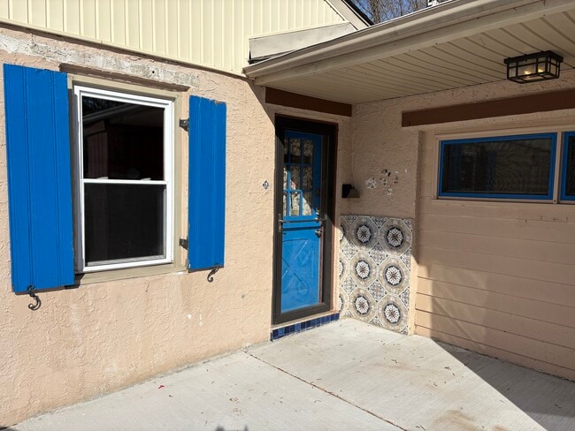 Building Photo - 77 Winding Ln