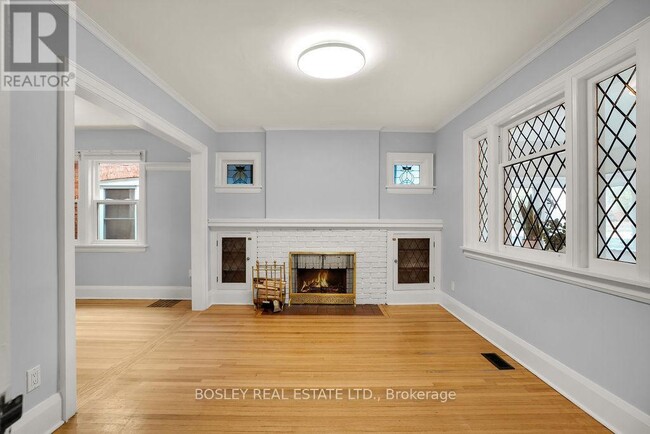 Building Photo - 178 Mortimer Ave