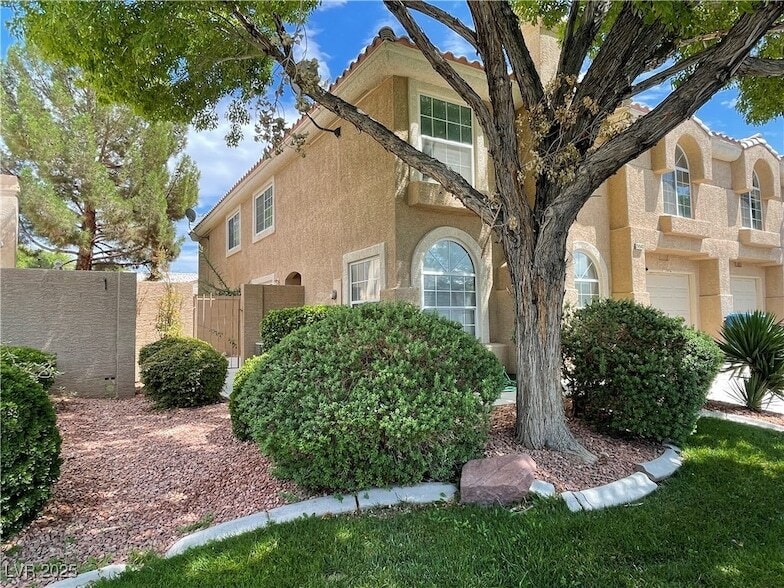 Primary Photo - 9640 Gunbelt Dr