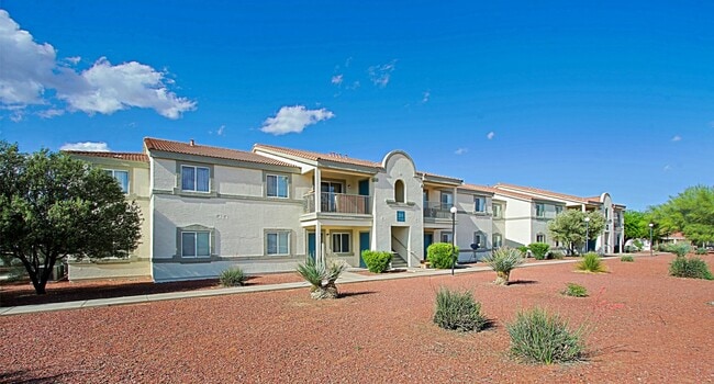 Building Photo - Madrean Vista