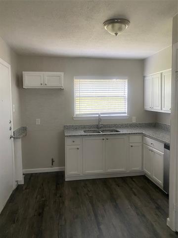 Foto del edificio - 5710 Bluffman Dr