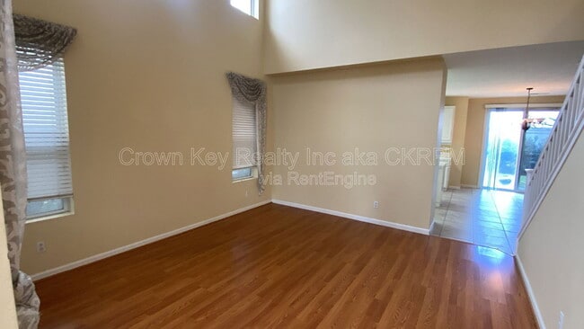 Building Photo - 1367 Gwerder St